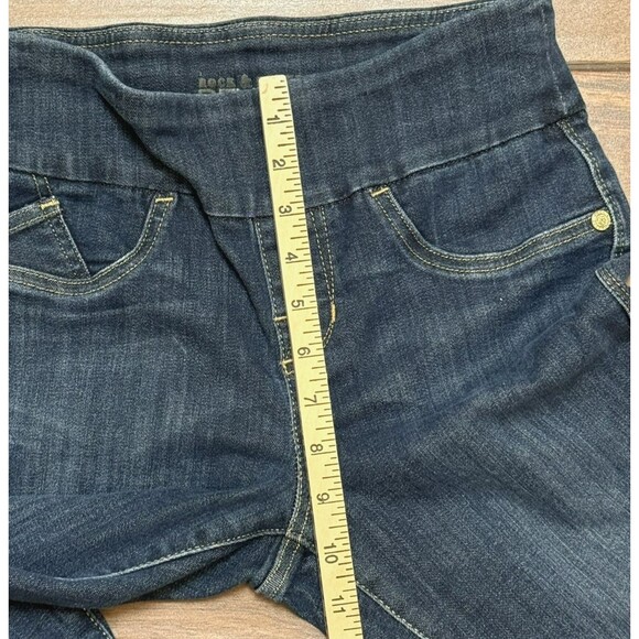 Rock & Republic Fever Pull On Jeans Women’s Blue Denim Pants Slimming Sz 8 - Picture 3 of 7